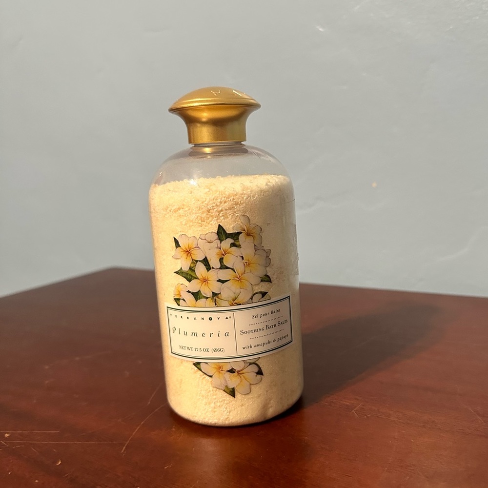 Terranova Plumeria Soothing Bath Salts APPROX 90% full 17.5 oz Discontinued